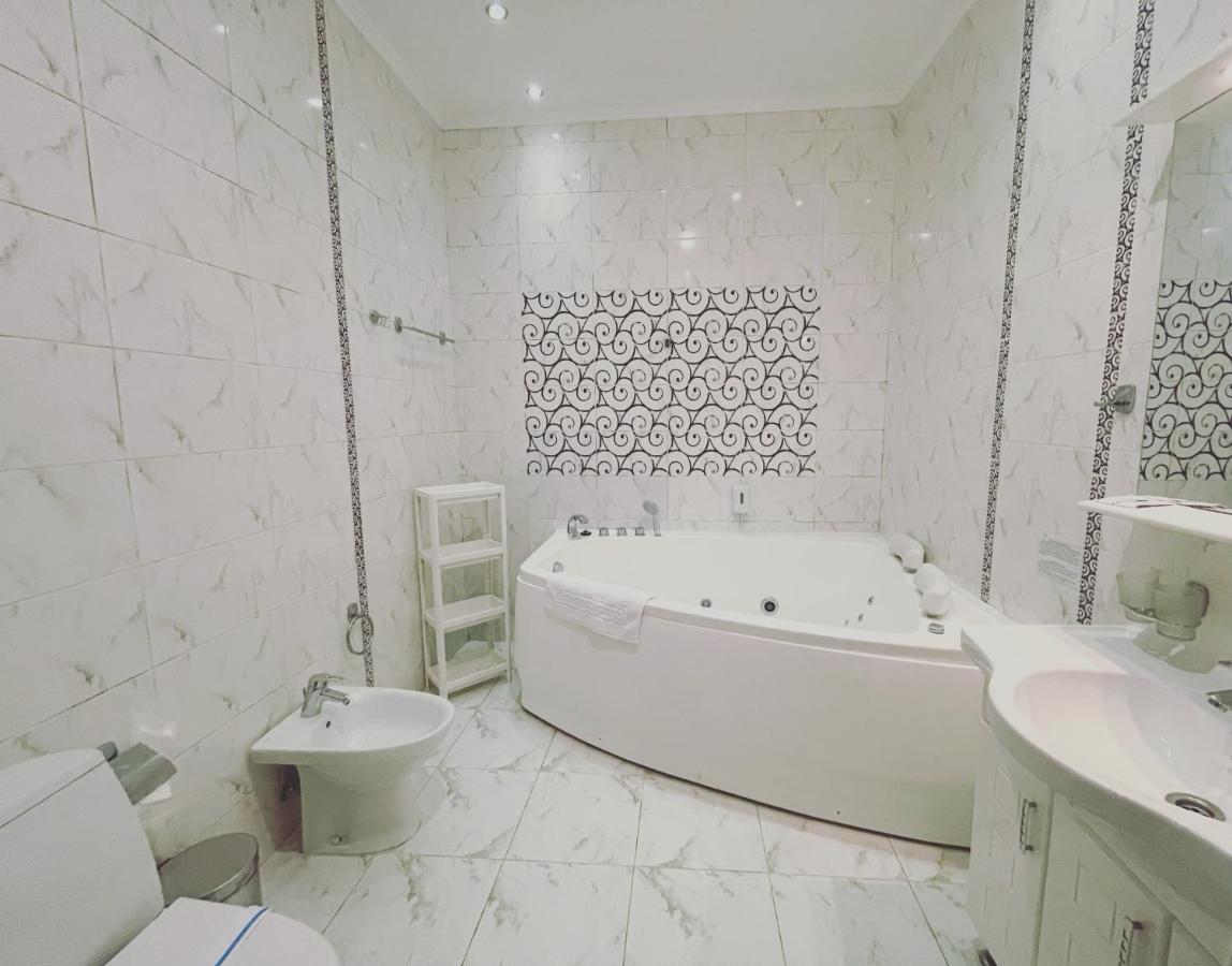 Двокімнатні Апартаменти На Лукіяновича, 3 Lviv Extérieur photo